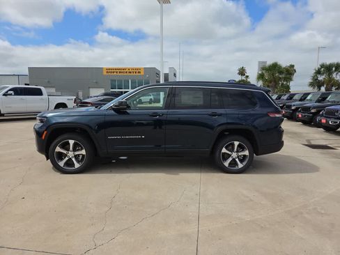 New 2026 Jeep Grand Cherokee L Limited RWD image 11