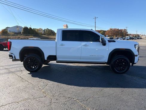 Used 2024 GMC Sierra 2500 Denali Ultimate AWD/4WD image 12