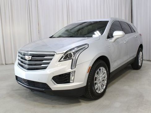 Used 2018 Cadillac XT5 Luxury w/ Driver Awareness Package FWD image 37
