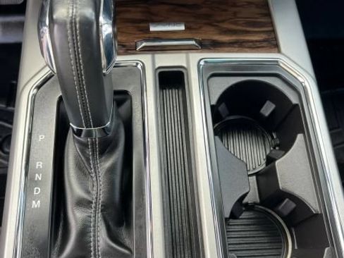 Used 2018 Ford F150 Lariat w/ Equipment Group 502A Luxury AWD/4WD image 26