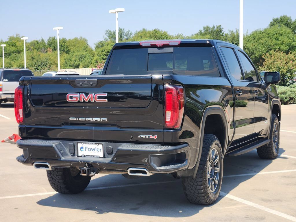 Used 2024 GMC Sierra 1500 AT4 w/ Technology Package AWD/4WD image 7