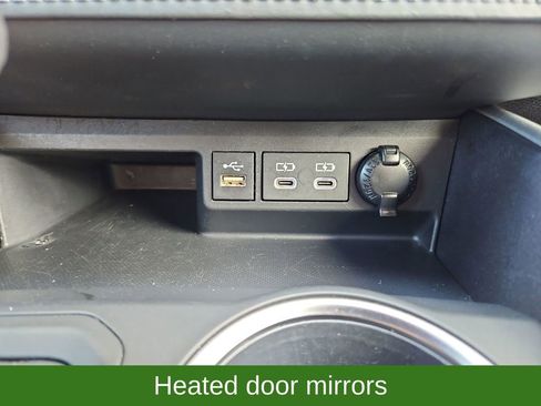 Used 2023 Toyota Highlander XLE image 22