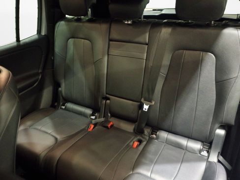 Used 2021 Mercedes-Benz GLB 250 image 14