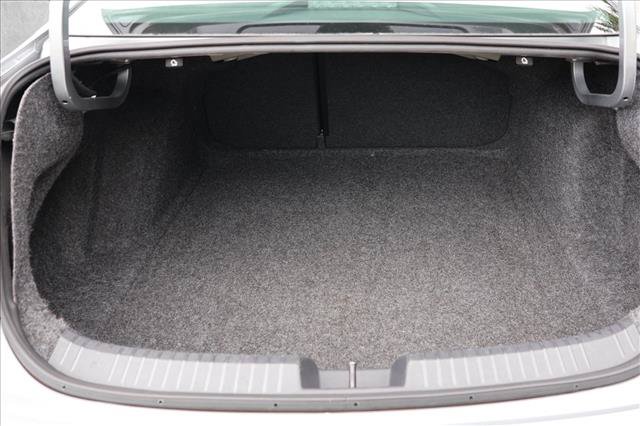 Used 2024 Volkswagen Jetta SE FWD image 23