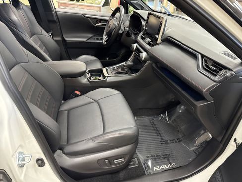 Used 2021 Toyota RAV4 XSE image 17