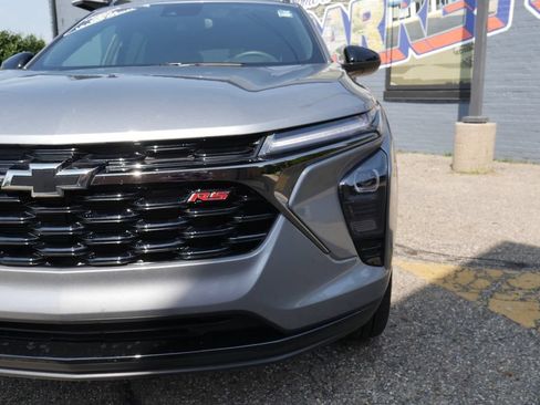 New 2026 Chevrolet Trax RS w/ Driver Confidence Package FWD image 3