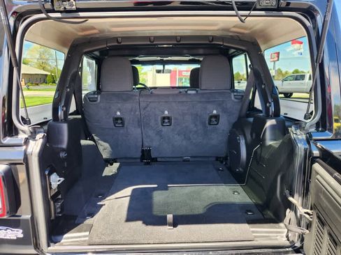 Used 2023 Jeep Wrangler Sahara w/ Cold Weather Group image 13