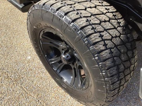 Used 2008 Jeep Wrangler Unlimited Sahara image 13