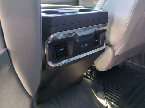 Certified 2025 Chevrolet Silverado 1500 LTZ AWD/4WD image 21