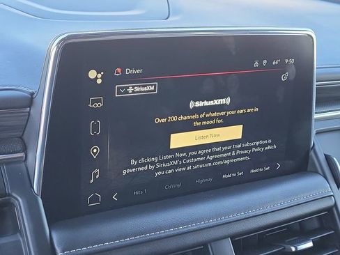 Used 2023 GMC Yukon SLT image 13