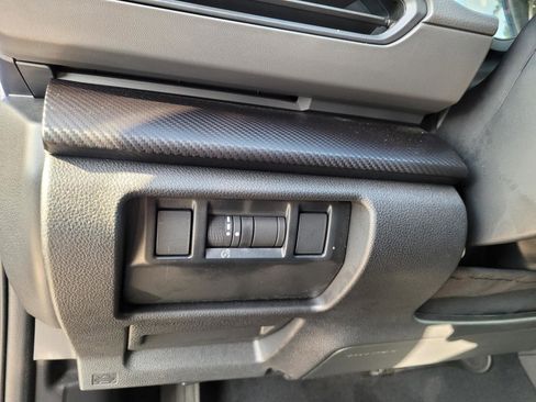 Certified 2025 Subaru Crosstrek 2.0i Premium image 27