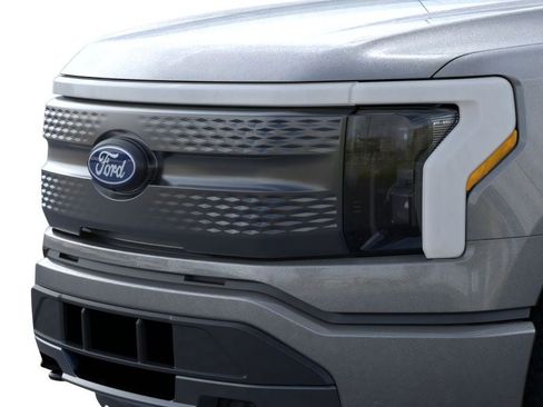 New 2025 Ford F150 Lightning XLT image 39
