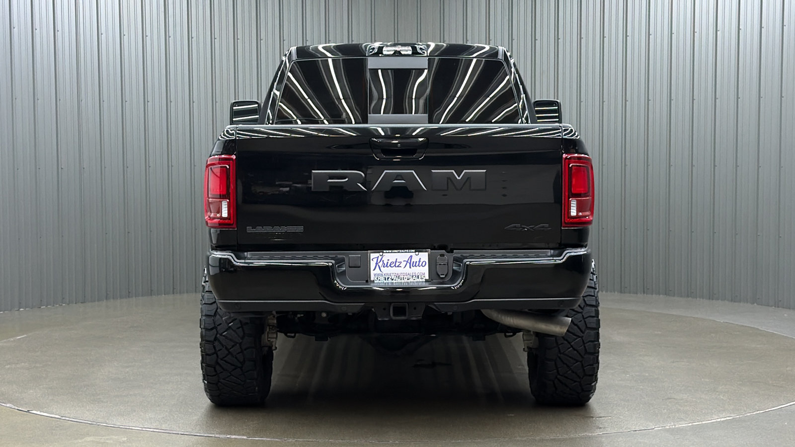 Used 2025 RAM 2500 Laramie w/ Night Edition AWD/4WD image 4