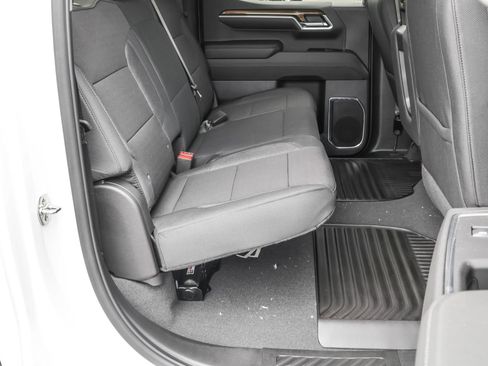 New 2025 Chevrolet Silverado 1500 LT image 40