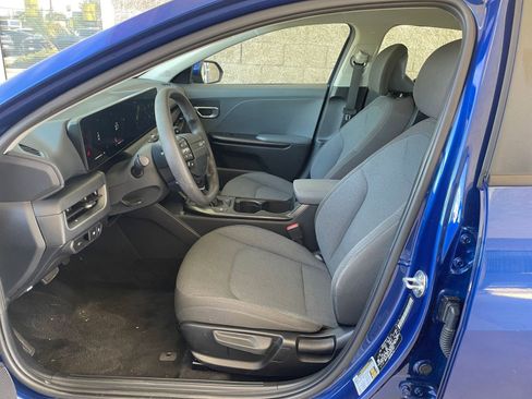 Used 2025 Kia K4 LXS image 25