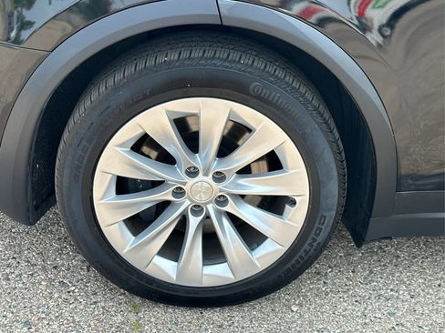 Used 2020 Tesla Model X Long Range image 25