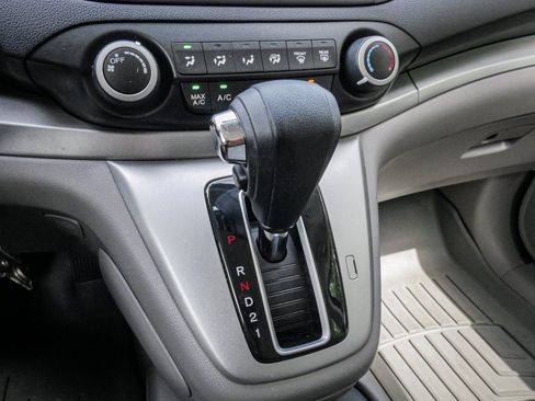 Used 2013 Honda CR-V LX image 25