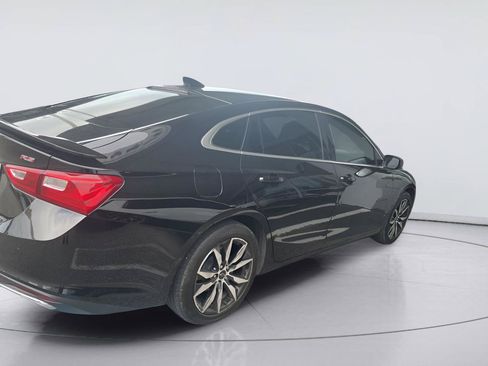 Used 2025 Chevrolet Malibu RS w/ LPO, Floor Liner Package FWD image 3