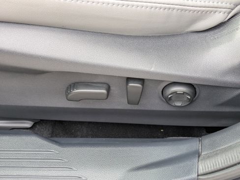 Certified 2025 Subaru Legacy Limited image 20