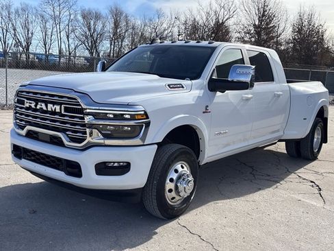 Used 2025 RAM 3500 Longhorn image 11