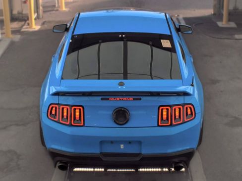 Used 2010 Ford Mustang GT RWD image 5