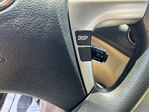 Used 2013 Toyota Highlander FWD w/ Cold Weather Pkg image 16