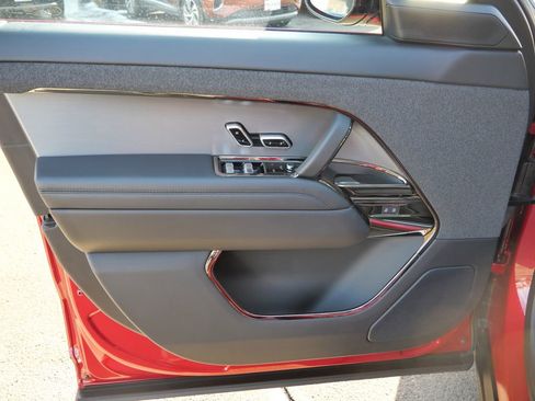 Used 2024 Land Rover Range Rover Sport Dynamic SE image 25