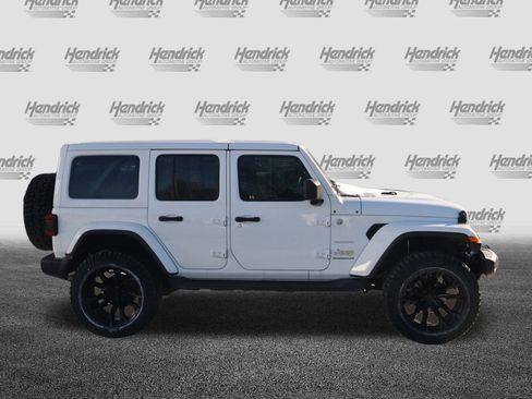 Used 2024 Jeep Wrangler Sahara w/ Technology Group image 10