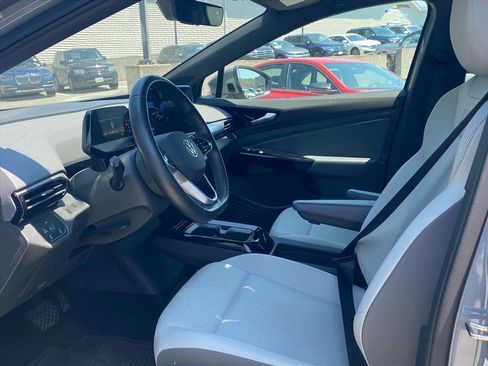 Certified 2022 Volkswagen ID.4 Pro S RWD image 9