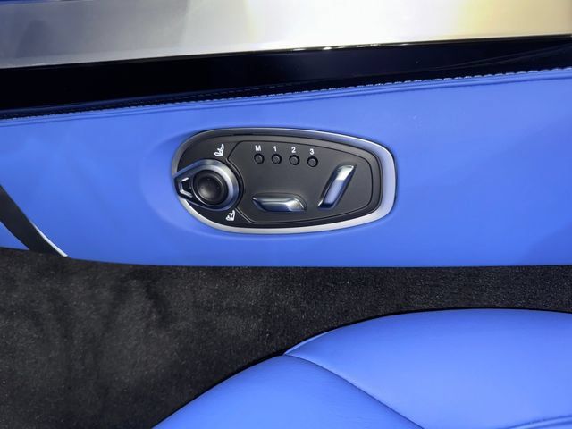 Used 2026 Aston Martin Vanquish RWD image 28