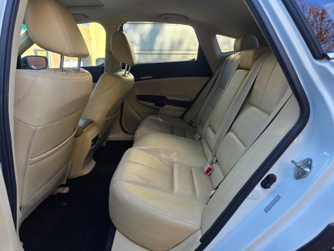 Used 2011 Honda Crosstour EX-L image 27