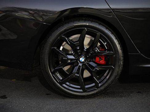 New 2026 BMW 330i Sedan w/ M Sport Package image 6