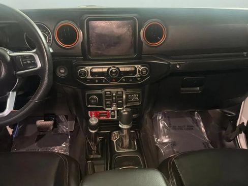 Used 2022 Jeep Gladiator Mojave w/ Safety Group AWD/4WD image 16