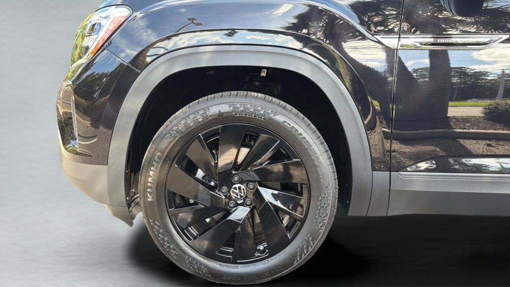 New 2026 Volkswagen Atlas Cross Sport SE FWD image 34