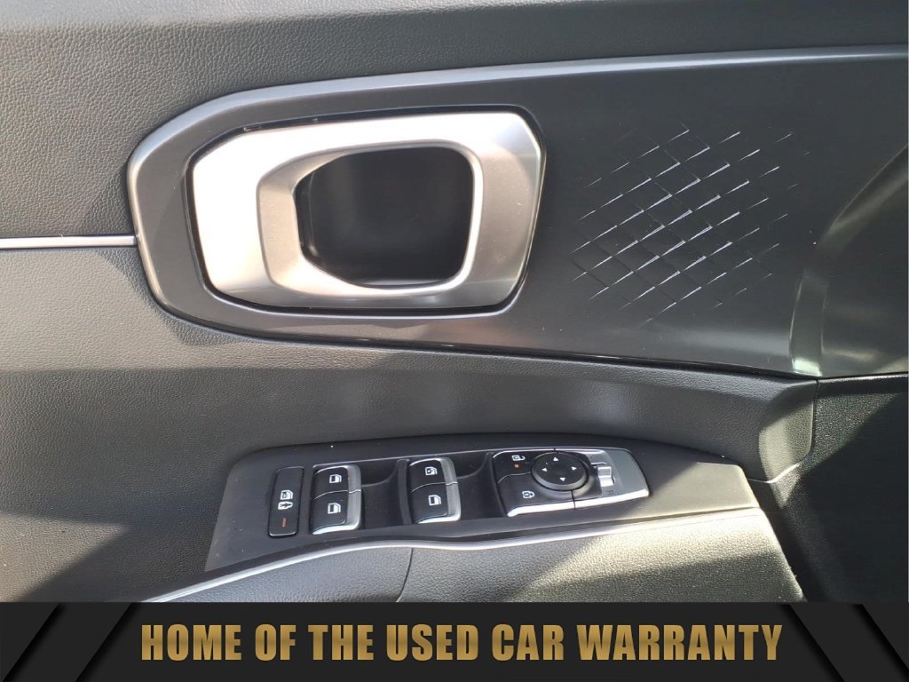 Used 2025 Kia Sorento S FWD image 13