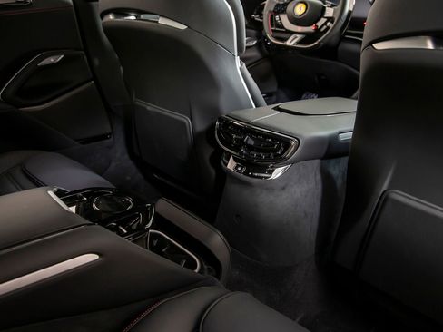 Certified 2024 Ferrari Purosangue AWD/4WD image 19