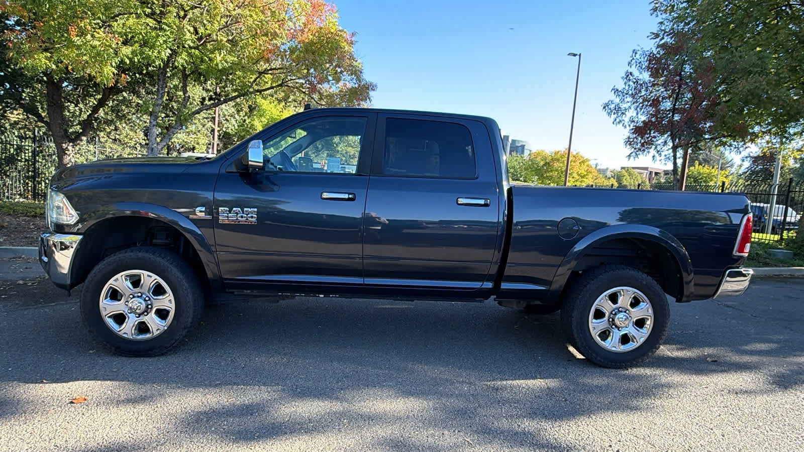 Used 2014 RAM 2500 Laramie w/ Protection Group AWD/4WD image 8