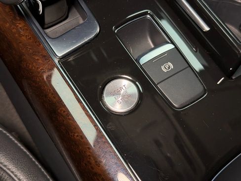 Used 2012 Audi A8 L 4.2 image 44