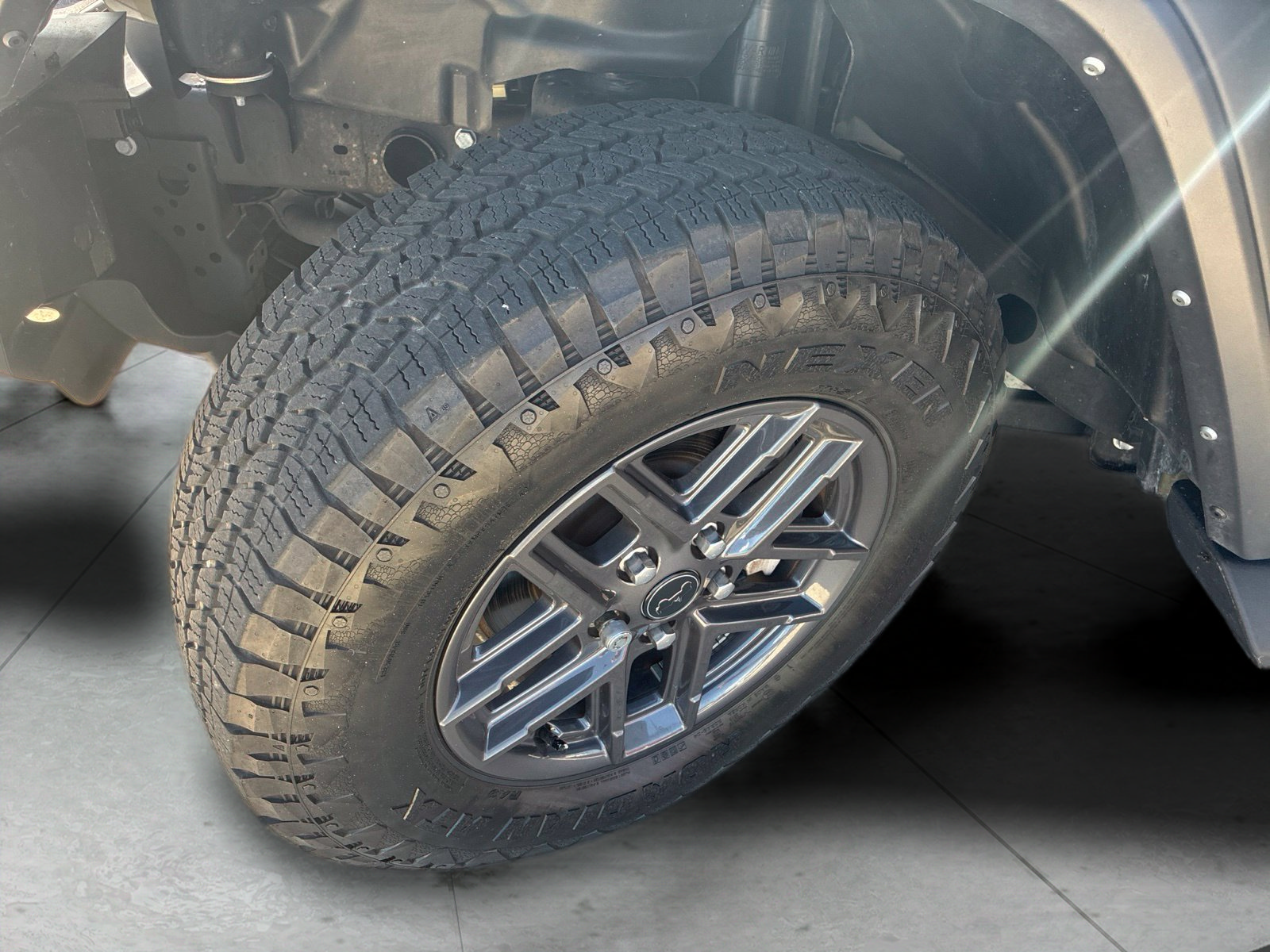 Certified 2025 Jeep Wrangler Sport AWD/4WD image 31