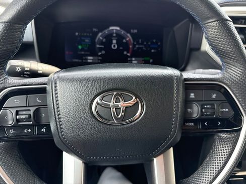 Used 2024 Toyota Tundra Platinum AWD/4WD image 15
