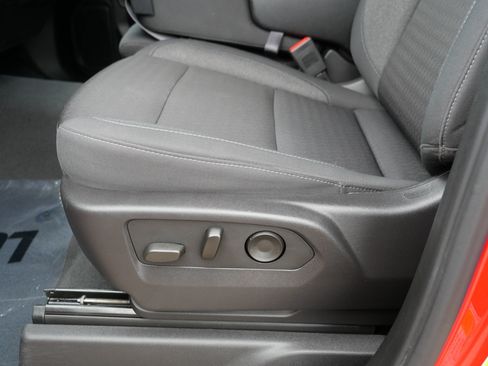 Certified 2024 Chevrolet Silverado 1500 Custom Trail Boss w/ Turbomax Blackout Package AWD/4WD image 20