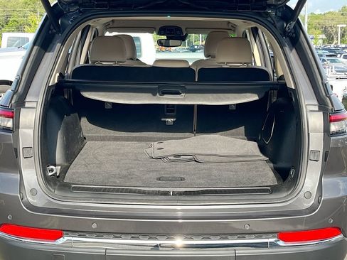 Certified 2022 Jeep Grand Cherokee Limited RWD image 26