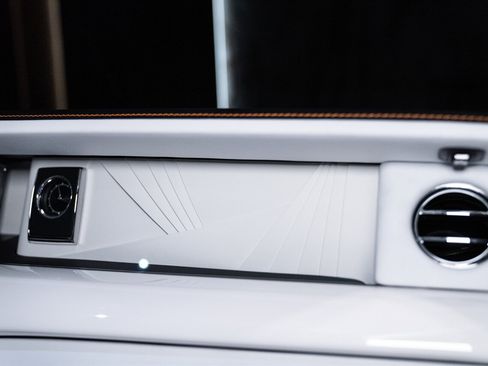 Used 2026 Rolls-Royce Phantom Sedan image 25