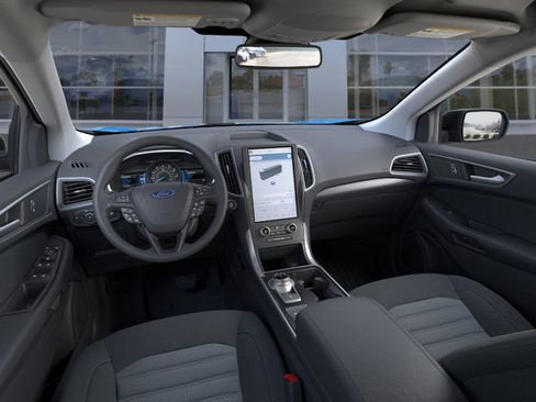 New 2024 Ford Edge SE w/ Black Appearance Package image 9