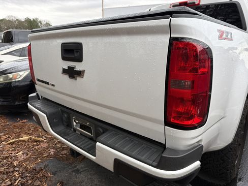 Used 2017 Chevrolet Colorado Z71 image 6