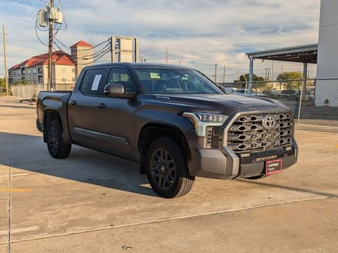 Used 2025 Toyota Tundra Platinum AWD/4WD image 3