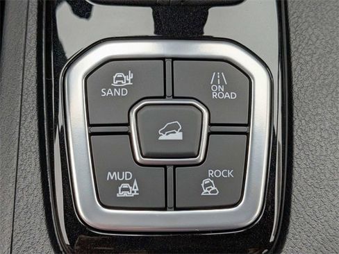 New 2026 Nissan Frontier SV image 24