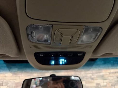 Used 2010 Toyota Sienna LE FWD image 24