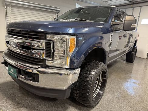 Used 2017 Ford F250 XLT w/ Snow Plow Prep Package AWD/4WD image 2