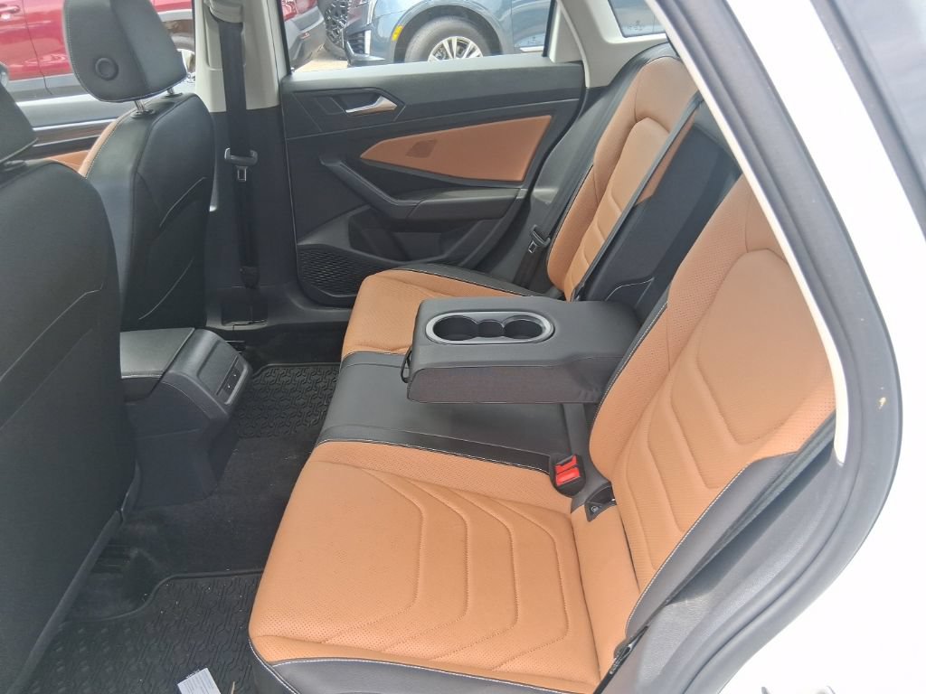 Used 2024 Volkswagen Jetta SEL FWD image 15